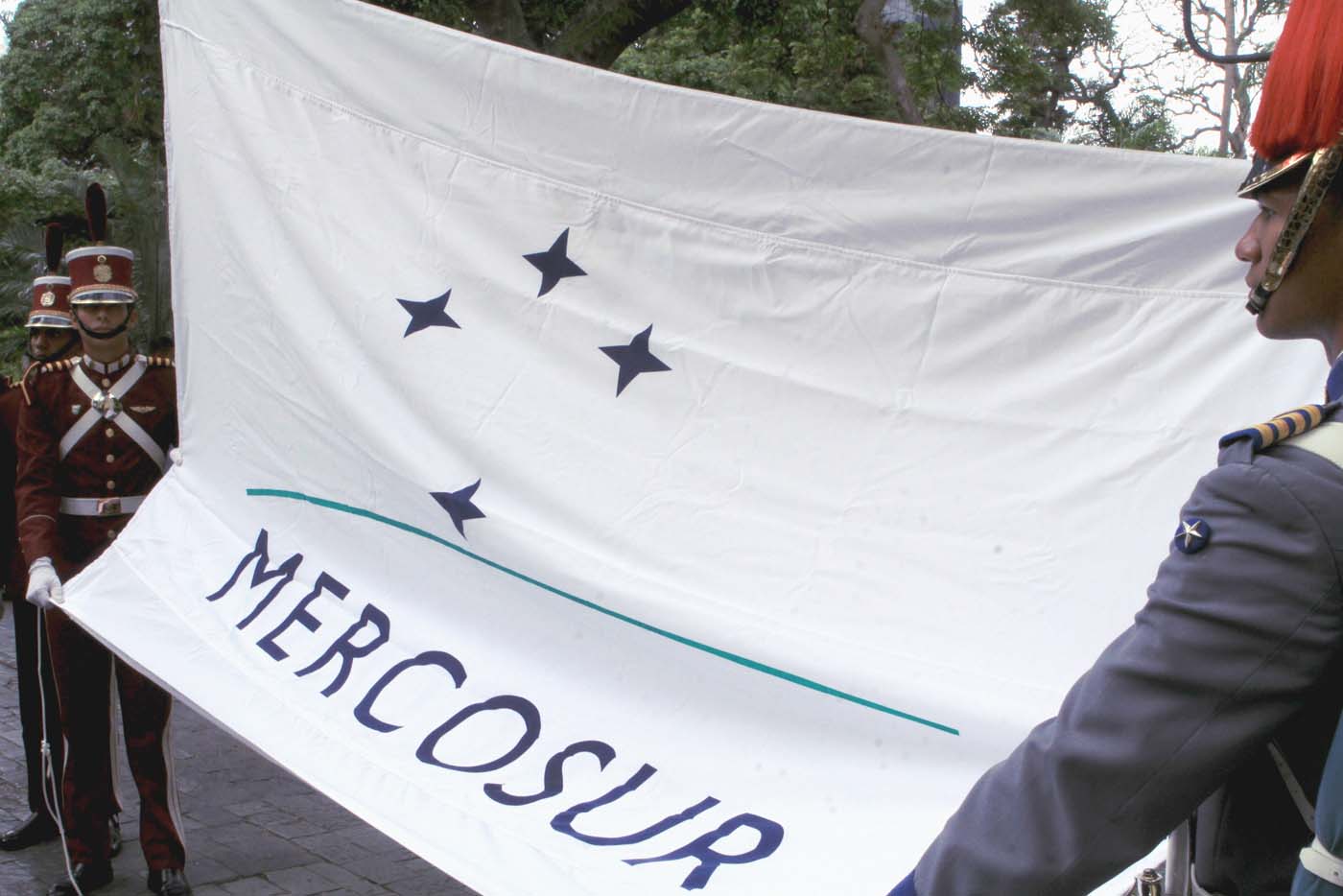 Argentina no descarta que el Mercosur aplique más sanciones a gobierno de Maduro