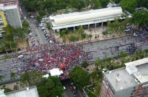 Así se ve desde atrás la “mega concentración ficticia” del Chavismo en la Av. Bolívar