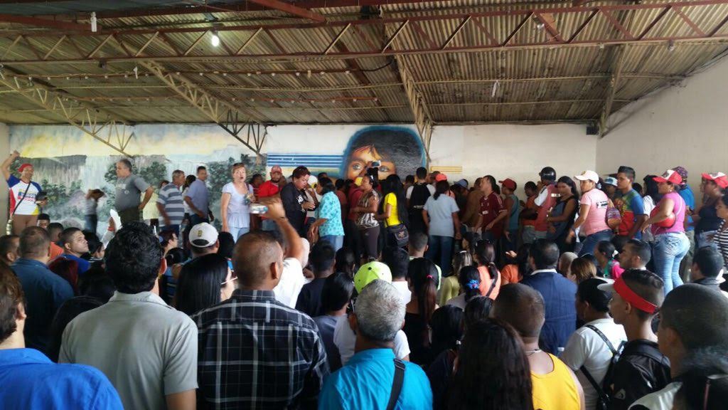 Vente Venezuela: Villa Rosa se rebela ante el tirano y Santa Elena de Uairén contra las mafias