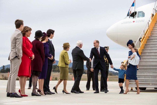 2016-09-25T000628Z_1467878332_S1AEUDFSOYAA_RTRMADP_3_BRITAIN-ROYALS-CANADA