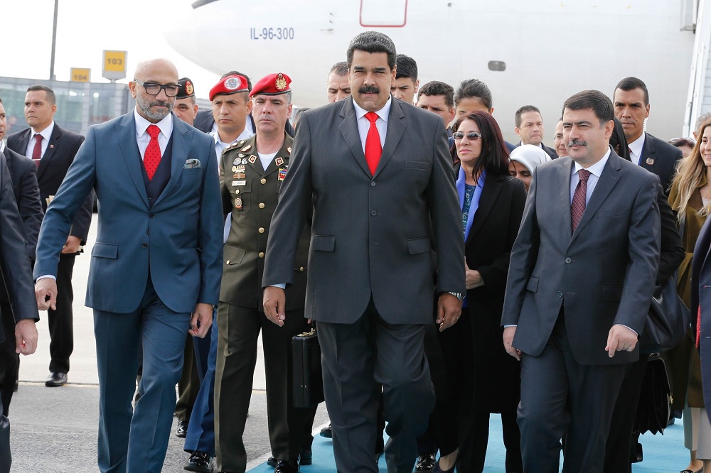 De segundo nivel la recepción de Turquía a Maduro