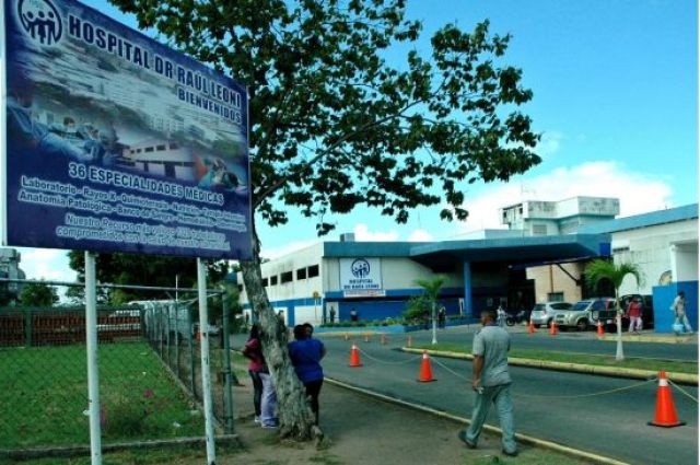 Los médicos del Hospital Dr. Raúl Leoni esperan reunirse este martes con el director Armando Ortega, para ver qué respuestas hay en torno al tema. Foto: Correo del Caroní