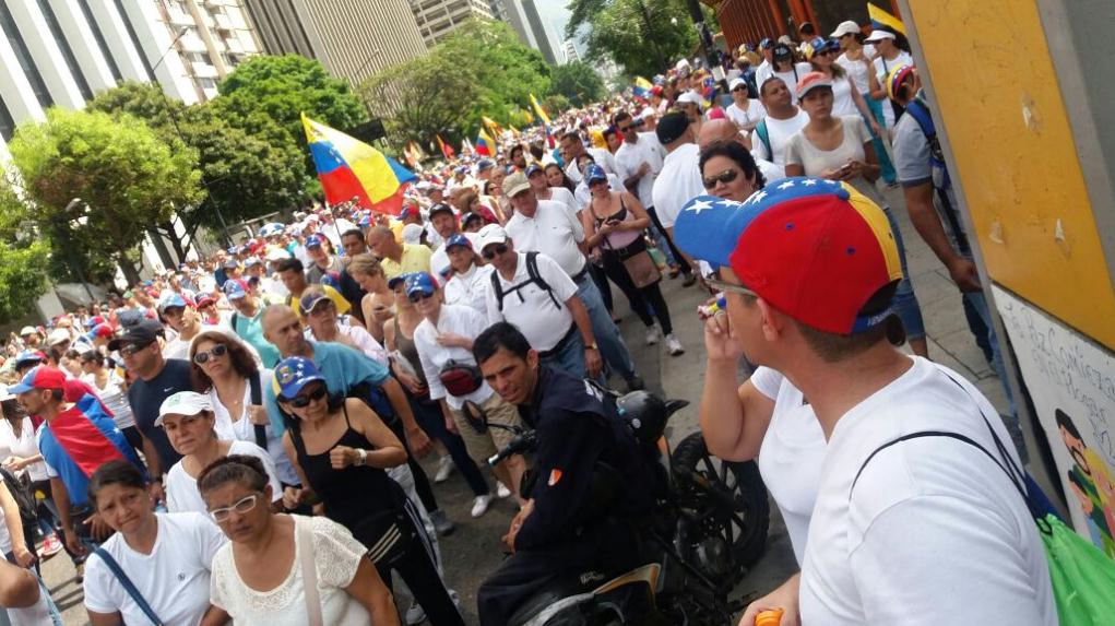 En Altamira también se realiza la #TomaDeVenezuela (fotos)