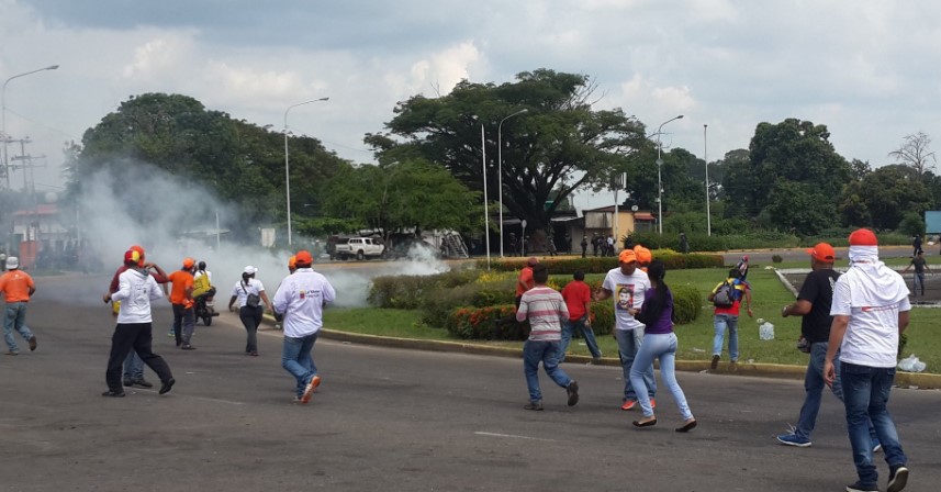 En Barinas marcharon para la #TomaDeVenezuela