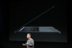 Apple moderniza su línea de computadores con nuevo MacBook Pro (FOTOS)
