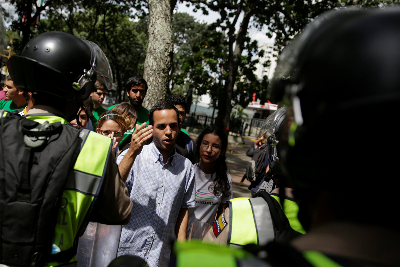 Estudiantes pidieron en la Defensoría la libertad de compañeros presos (fotos)