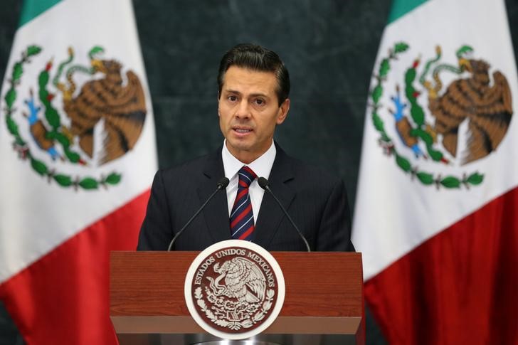 Presidente mexicano reitera a Trump su compromiso de trabajar juntos