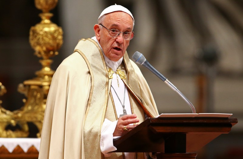 El Papa pide que locura del terrorismo no se repita tras ataque en Berlín