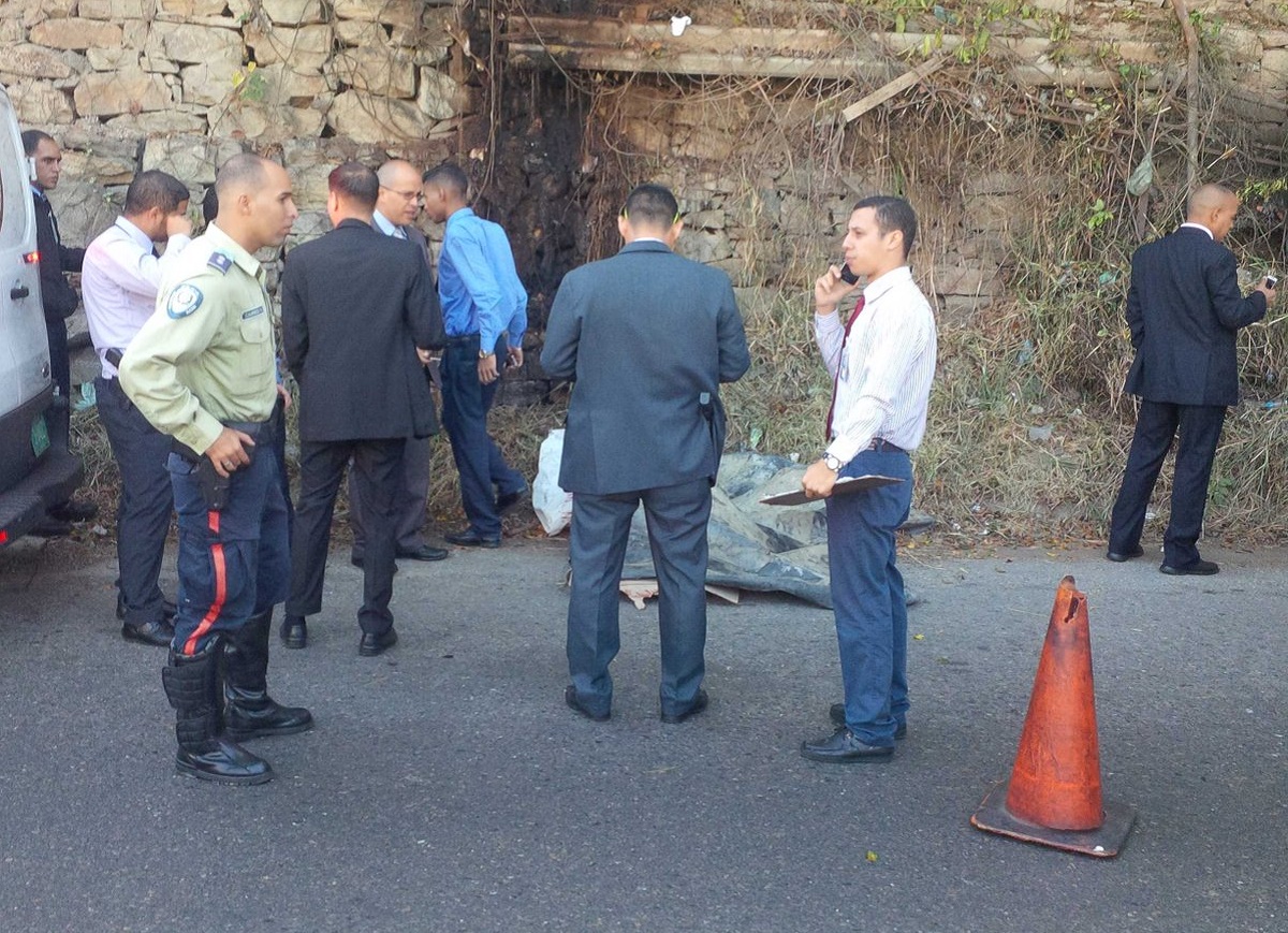 Hallaron a un hombre maniatado cerca de construcción en La Urbina