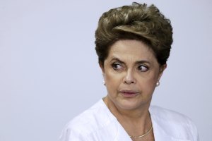 ¡Le salió doliente al muerto! Rousseff dice que no le ve lógica a las sanciones de la UE a Venezuela