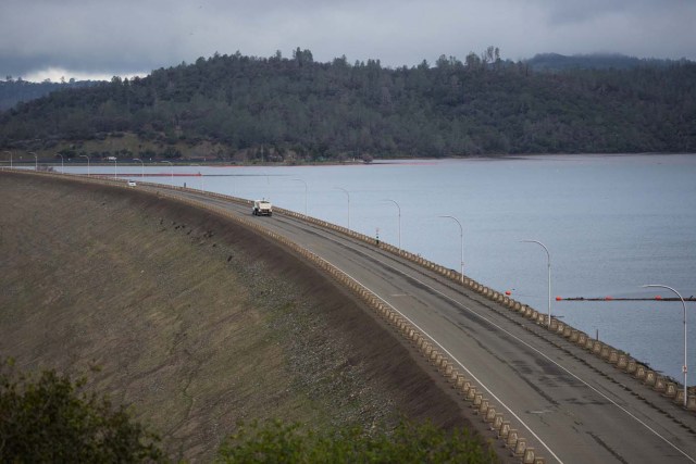 The Oroville reservoir level is seen very close to the top of Oroville Dam, after a series of storms led to an increased water level while a damaged spillway hampered efforts to let water out of the reservoir, in Oroville, California, U.S., February 10, 2017.