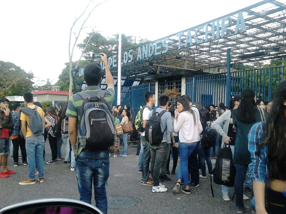 #21F: Protesta de estudiantes de la ULA-Táchira por inseguridad