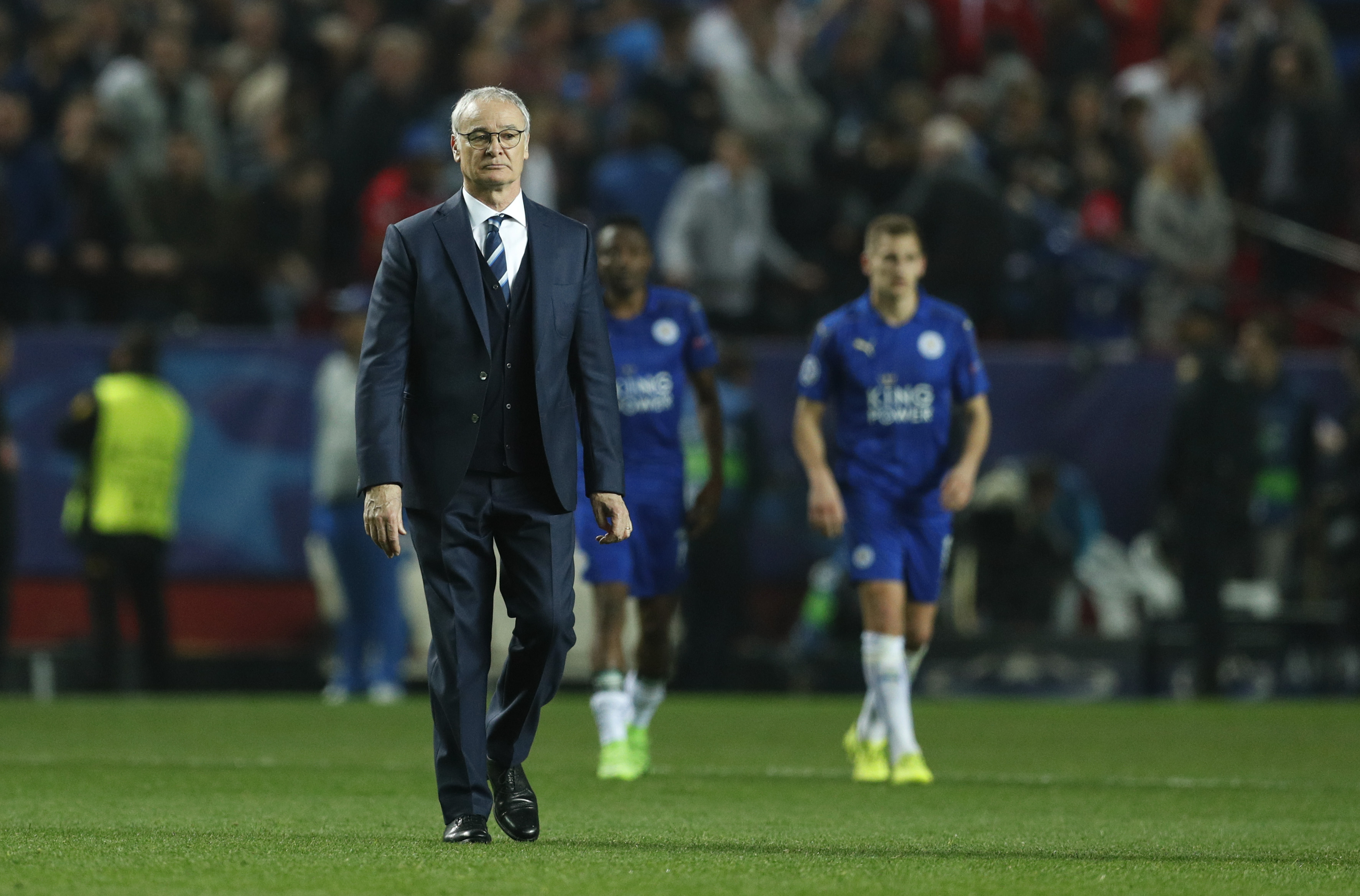 El Leicester destituye a Ranieri nueve meses después de ganar la Premier