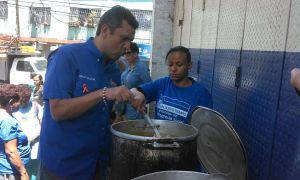 UNT realizó “Olla Solidaria” en el Barrio Santa Cruz en Baruta