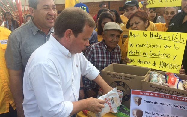 Guanipa denuncia que venezolanos pagan hasta mil dólares por cajas del Clap