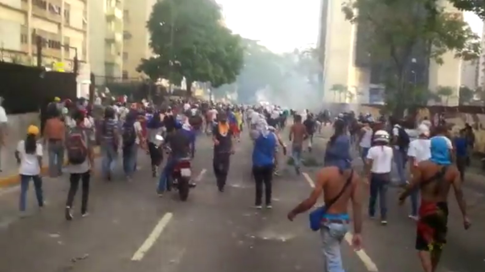 Altamira: Fuerte represión, gritos y disparos de armas de fuego