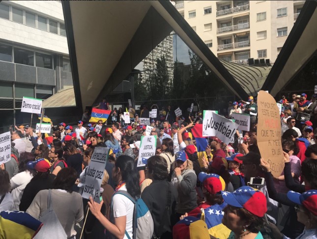 Venezolanos en Madrid también se sumaron a la protesta de este #19Abr
