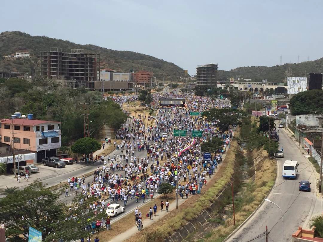 Nueva Esparta se moviliza en rechazo a la ruptura del hilo Constitucional este #19Abr