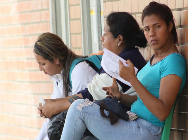 Afueras de la Morgue de Anzoátegui