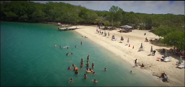 ¡Majestuoso! Un drone recorre todas las playas de Higuerote y este fue el resultado (VIDEO)