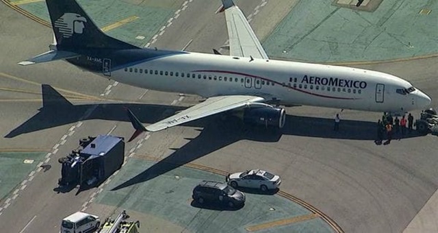 8 Heridos al chocar avión de Aeromexico con camión en aeropuerto Los Ángeles 