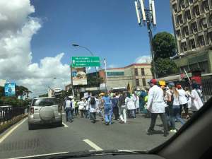 Médicos protestaron en el Sambil-Caracas (videos)