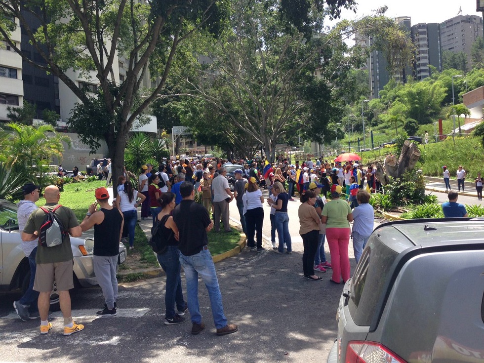 Vecinos de Manzanares dijeron presente en el plantón #23Jun (Fotos)