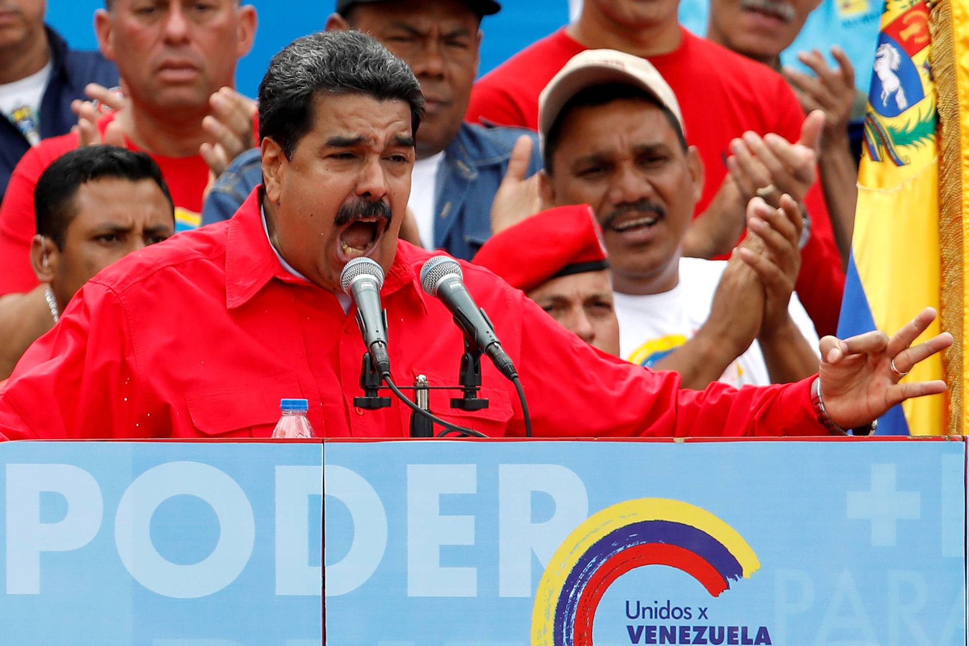 Maduro manda a “ponerle los ganchos” a quienes llamaron a la “guarimba”