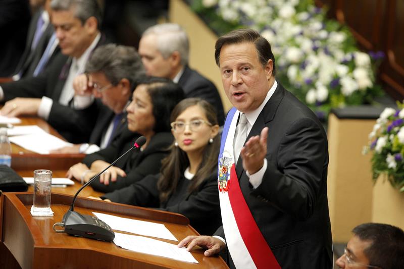 ¡OMG! Un apagón general le empañó el discurso al presidente de Panamá este #1Jul