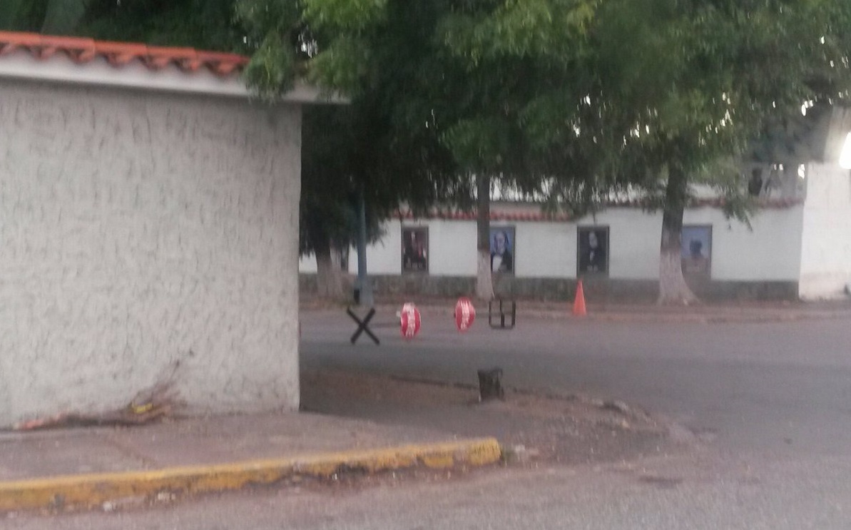 Trancazo frente al Destacamento 121 de la GNB en Barquisimeto #10Jul