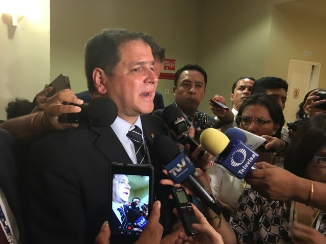El diputado a la Asamblea Nacional, Luis Florido (Foto: Comunicaciones Política Exterior AN)