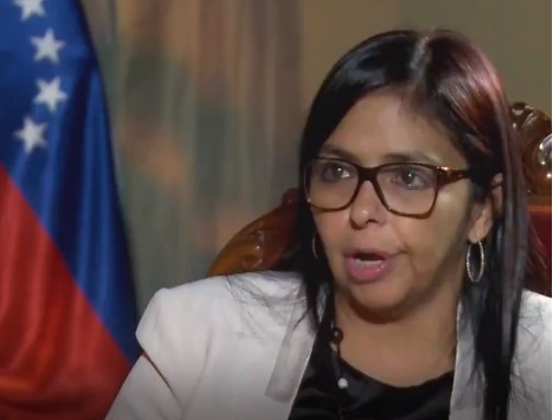 Delcy Eloína entregó registro de “Somos Venezuela” al CNE, militantes deben desafiliarse del Psuv