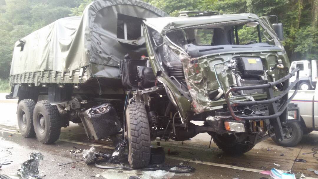 Fallece un sargento de la GNB tras colisión en la autopista Puerto Cabello-Valencia