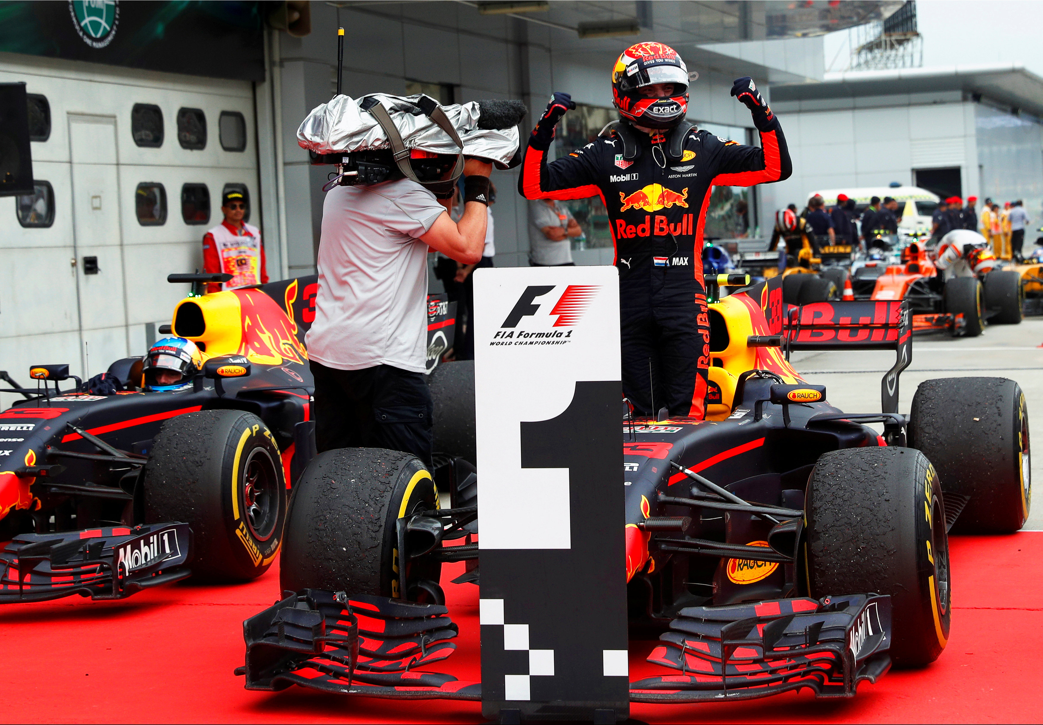 Max Verstappen gana el Gran Premio de Malasia