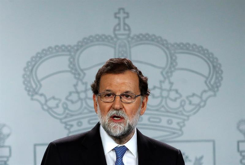 Rajoy subraya que suspendió el Gobierno catalán tras agotar todas las vías