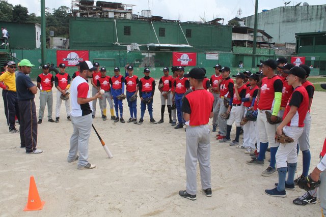 Clinica-de-beisbol-menor-003-26-10-2017