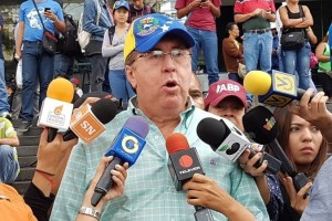 Cesar Pérez Vivas:  No se va a poder celebrar el referéndum con esta confiscación de derechos (Video)