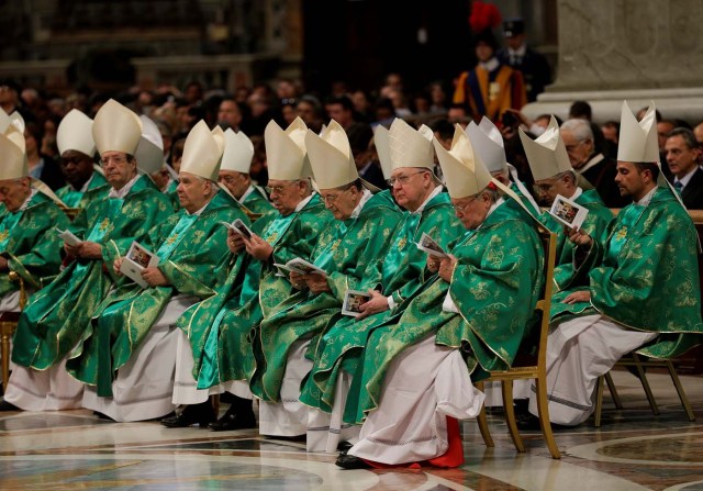 Cardinals and bishops attend a special mass to mark the new World Day of the Poor led by Pope Francis (not pictured) in Saint Peter's Basilica at the Vatican, November 19, 2017. REUTERS/Max Rossi