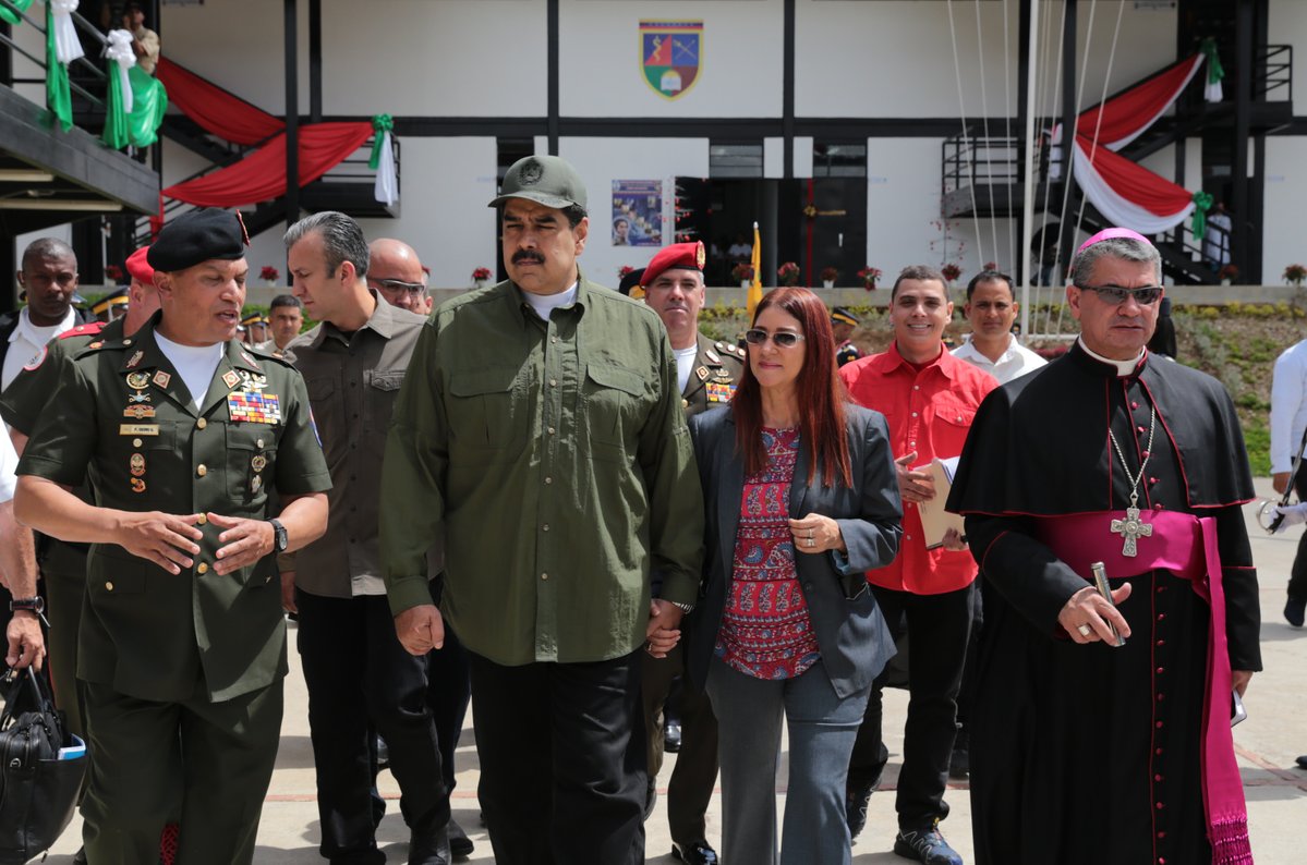 Maduro le da un espaldarazo a Pedro Carreño y le hace “el fo” a Isaías Rodríguez