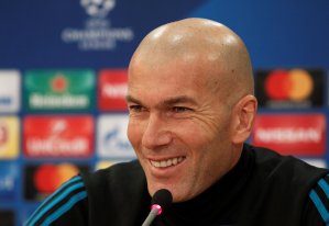 Mi gol de Glasgow fue más bonito que el de Cristiano, afirma Zidane en tono jocoso