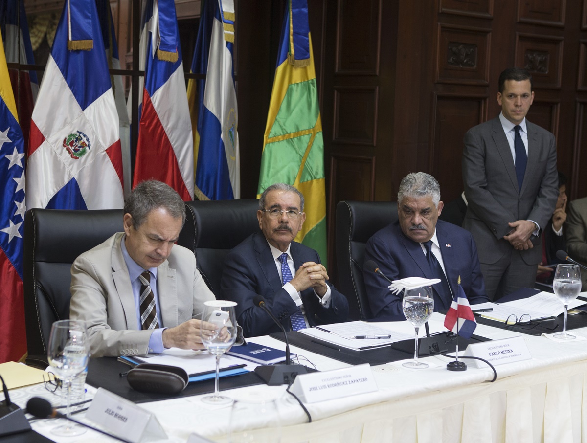 En Fotos: Así se encuentran reunidos gobierno, oposición y mediadores en República Dominicana