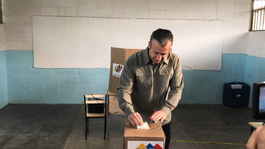 El Aissami ejerció su derecho al voto este #10Dic