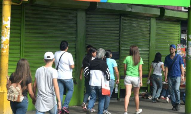 Muchos esperarán hasta el 15 de enero. (Foto Jorge Castellanos)