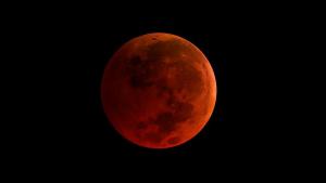 Luna de sangre: ¿Por qué temen al eclipse lunar de este fin de semana los supersticiosos?