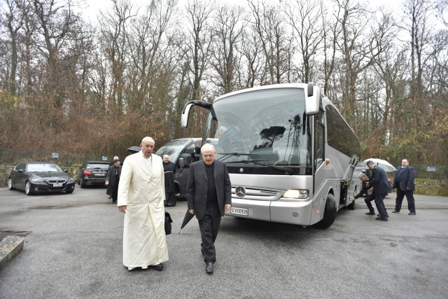 Pope Francis arrives to make his lent spiritual exercises at the Divin Maestro house in Ariccia, south of Rome, Italy February 18, 2018. Osservatore Romano/Handout via Reuters ATTENTION EDITORS - THIS IMAGE WAS PROVIDED BY A THIRD PARTY.