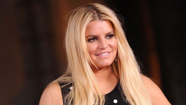 jessica-simpson-lawsuit-paparazzi-photo-on-instagram