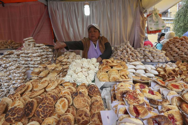 Las llagas y la corona de Cristo también se comen en la Pascua boliviana (Fotos)