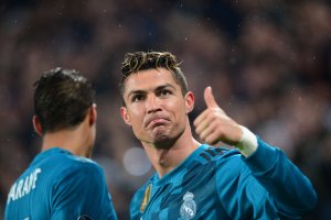 El Real Madrid pone pie y medio en semis de Champions con recital de Cristiano