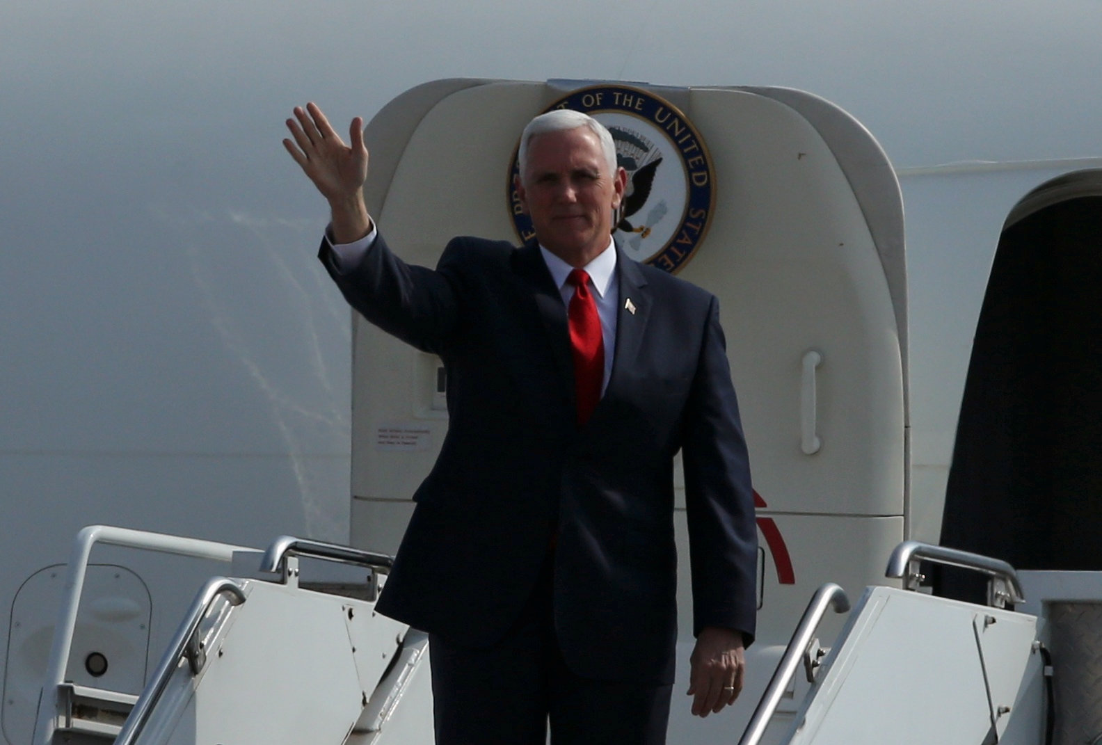 Pence visitará a las víctimas del volcán de Guatemala a finales de junio