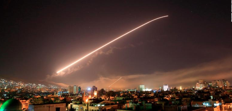Washington aprueba el ataque a Siria, pero lo ve insuficiente